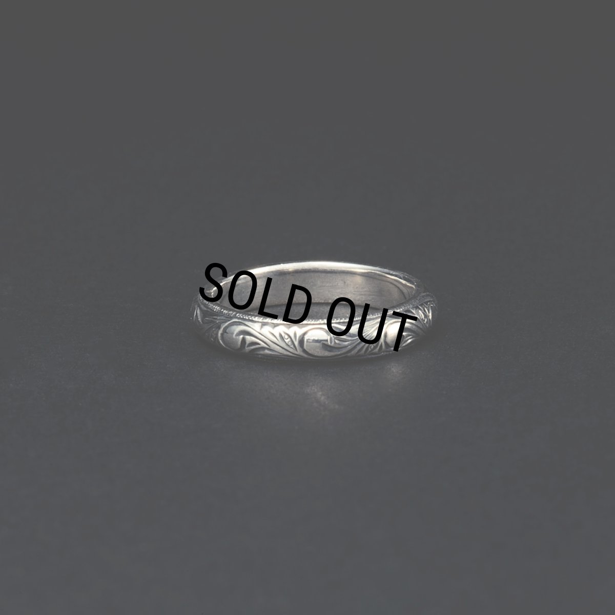 画像1: ANTIDOTE BUYERS CLUB/Engraved Round Ring（Silver） (1)
