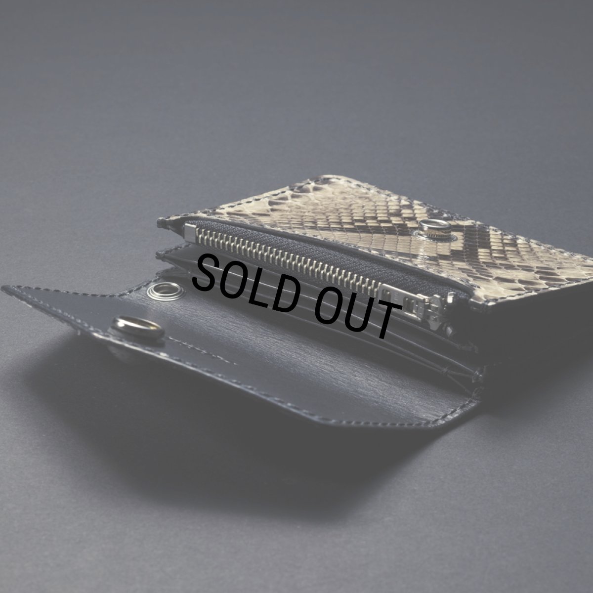 画像3: ANTIDOTE BUYERS CLUB/Compact Trucker Wallet（Python）（Natural） (3)