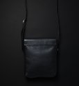 画像2: ANTIDOTE BUYERS CLUB/Leather Compact Shoulder Bag（Black） (2)