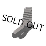 CALEE/CALEE Logo line socks（Gray）［ソックス-22秋冬］