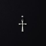 ANTIDOTE BUYERS CLUB/Engraved Tiny Cross Pendant（Silver）［タイニークロスペンダント］