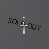 ANTIDOTE BUYERS CLUB/Engraved Tiny Cross Pendant（Silver）