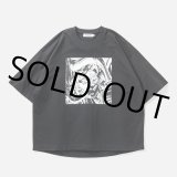 TIGHTBOOTH/BLOND T-SHIRT（Black） 【30%OFF】［プリントT-23春夏］