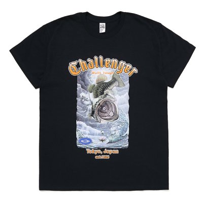 画像1: CHALLENGER/RISING BASS TEE（BLACK）［プリントT-23秋冬］