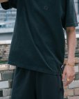 画像3: BlackEyePatch/PIGMENT DYED SMALL OG LABEL TEE（BLACK） (3)