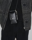 画像7: CALEE/Silver star concho smart phone shoulder pouch（Black）［スマートフォンショルダーポーチ-23春夏］ (7)
