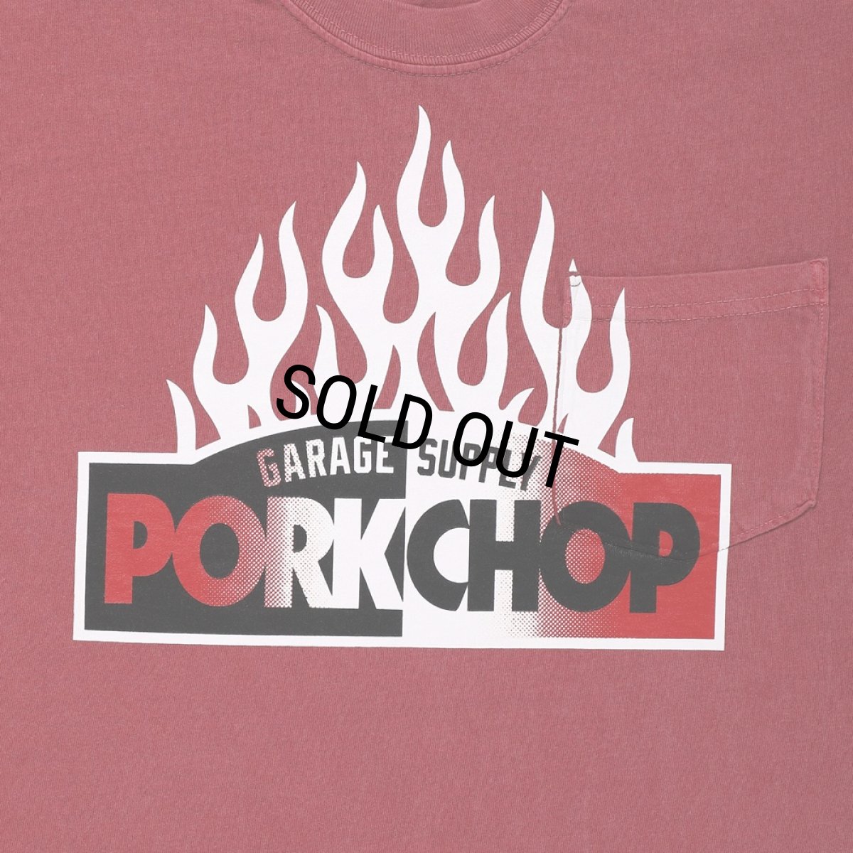 画像3: PORKCHOP/FIRE BLOCK POCKET TEE（CRIMSON RED）［プリントポケT-23秋冬］ (3)