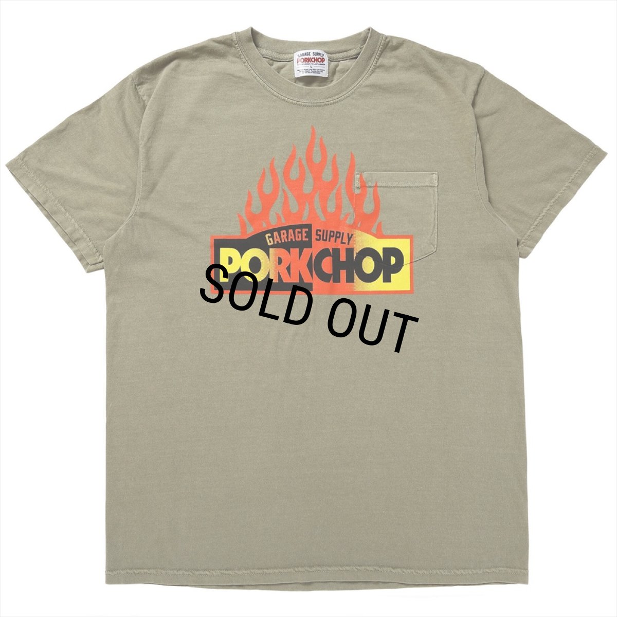 画像1: PORKCHOP/FIRE BLOCK POCKET TEE（KHAKI）［プリントポケT-23秋冬］ (1)