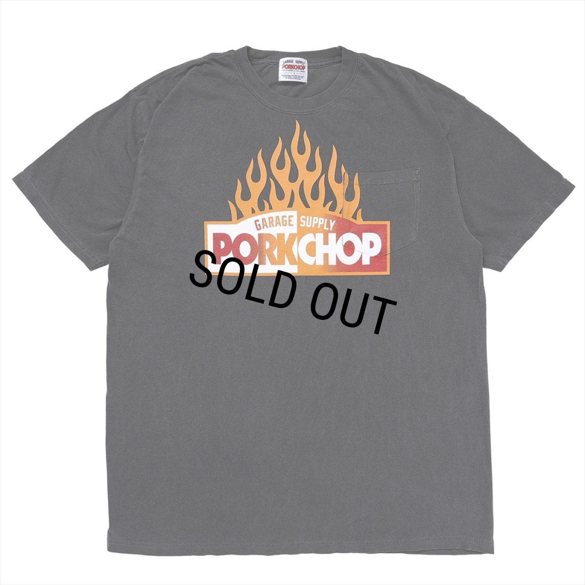 画像1: PORKCHOP/FIRE BLOCK POCKET TEE（ASH BLACK）［プリントポケT-23秋冬］ (1)