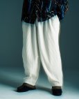 画像3: TIGHTBOOTH/KNIT CORD BALLOON PANTS（White）［コーデュロイバルーンパンツ-23秋冬］ (3)