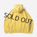 TIGHTBOOTH/STRAIGHT UP HOODIE（Mustard） 【30%OFF】［フーディー-23秋冬］