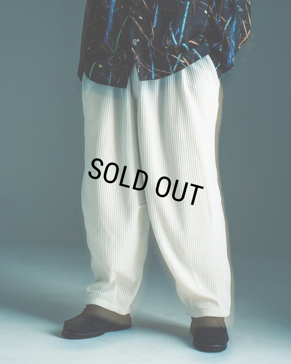 画像3: TIGHTBOOTH/KNIT CORD BALLOON PANTS（Black）［コーデュロイバルーンパンツ-23秋冬］ (3)