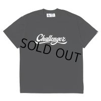 CHALLENGER/SCRIPT LOGO TEE（BLACK）［プリントT-24春夏］