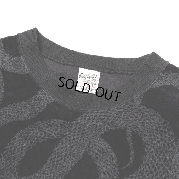 画像2: CALEE/ALLOVER SNAKE PATTERN VELOUR CREW NECK SW（BLACK）［ベロアクルーネックスウェット-23秋冬］