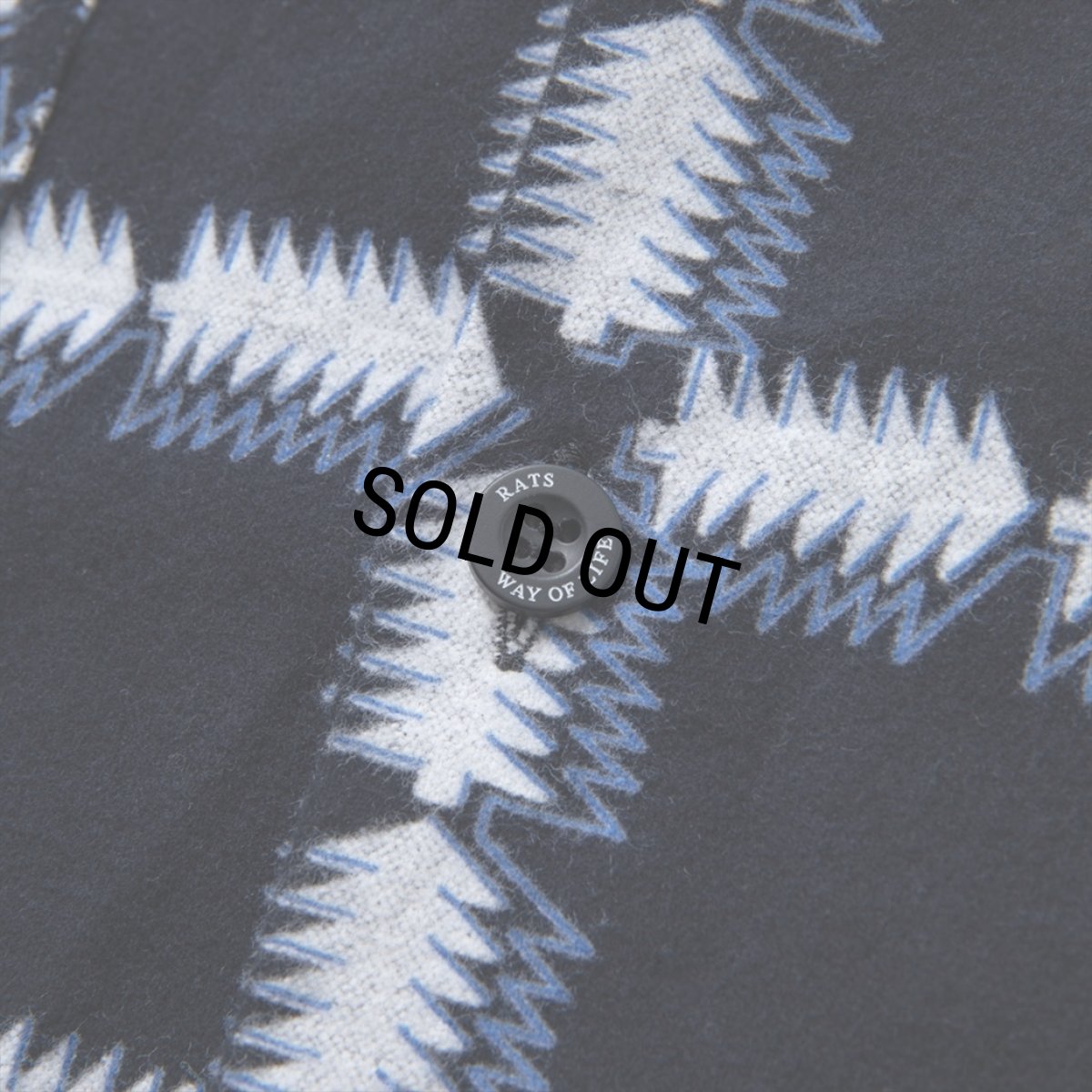 画像4: 【30%OFF】RATS/NATIVE PRINT FLANNEL SHIRT（BLUE）［ネイティブプリントフランネルシャツ-23秋冬］ (4)