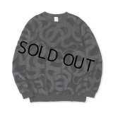 CALEE/ALLOVER SNAKE PATTERN VELOUR CREW NECK SW（BLACK）［ベロアクルーネックスウェット-23秋冬］