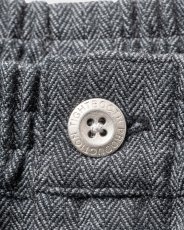 画像4: TIGHTBOOTH/WOOL HERRINGBONE BALLOON PANTS（Charcoal） 【20%OFF】［ウールヘリンボーンバルーンパンツ-23秋冬］ (4)