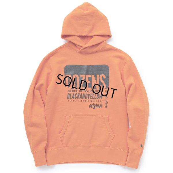 画像1: 【30%OFF】RATS/CROSS NECK HOODIE BLACK TAG（ORANGE）［プルオーバーパーカー-23秋冬］