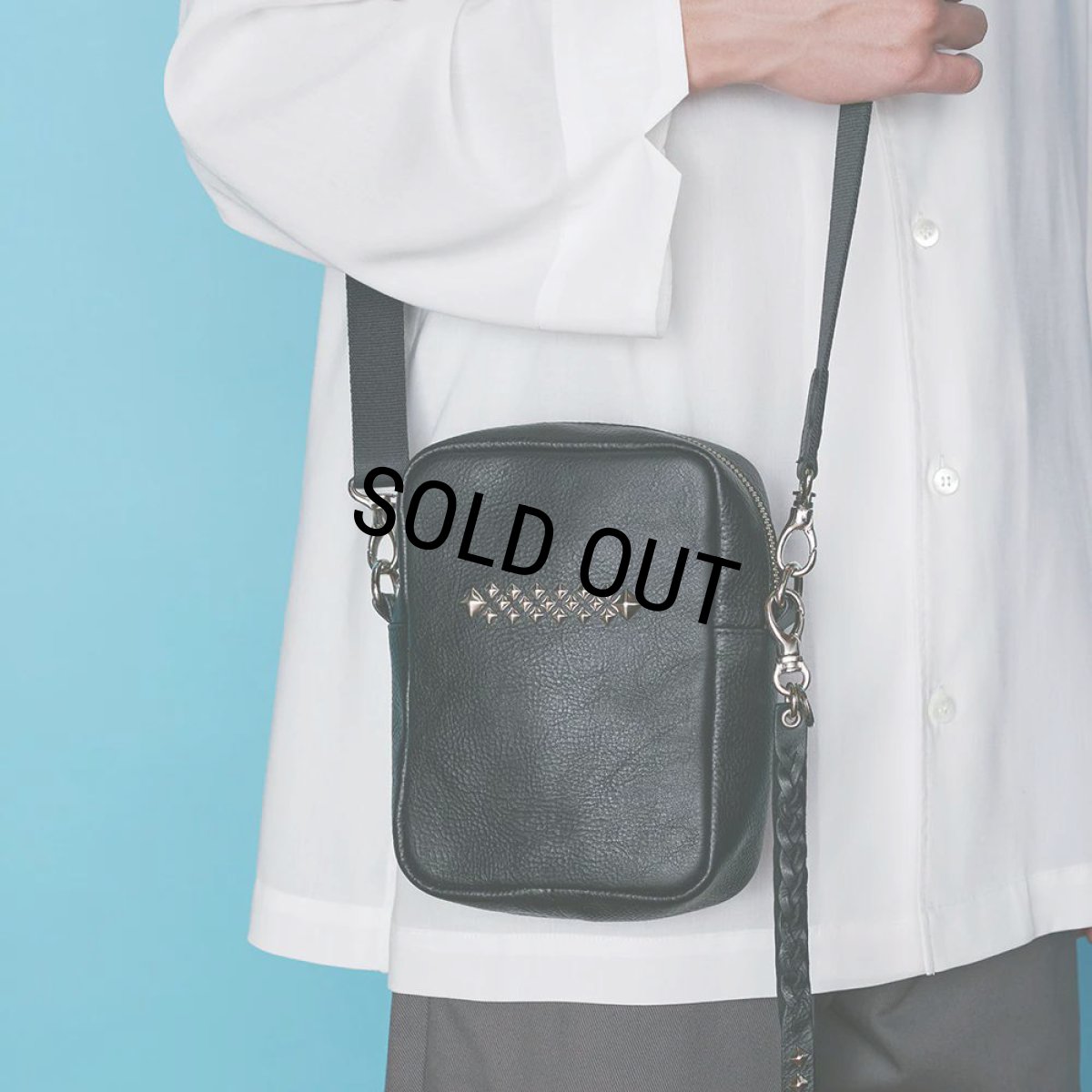 画像8: CALEE/STUDS LEATHER SHOULDER POUCH ＜TYPE A＞（BLACK）［スタッズレザーショルダーポーチ-24春夏］ (8)