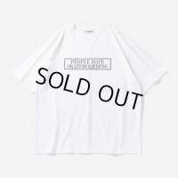 【30%OFF】TIGHTBOOTH/PEOPLE HATE SKATE T-SHIRT（White）［プリントT-24春夏］