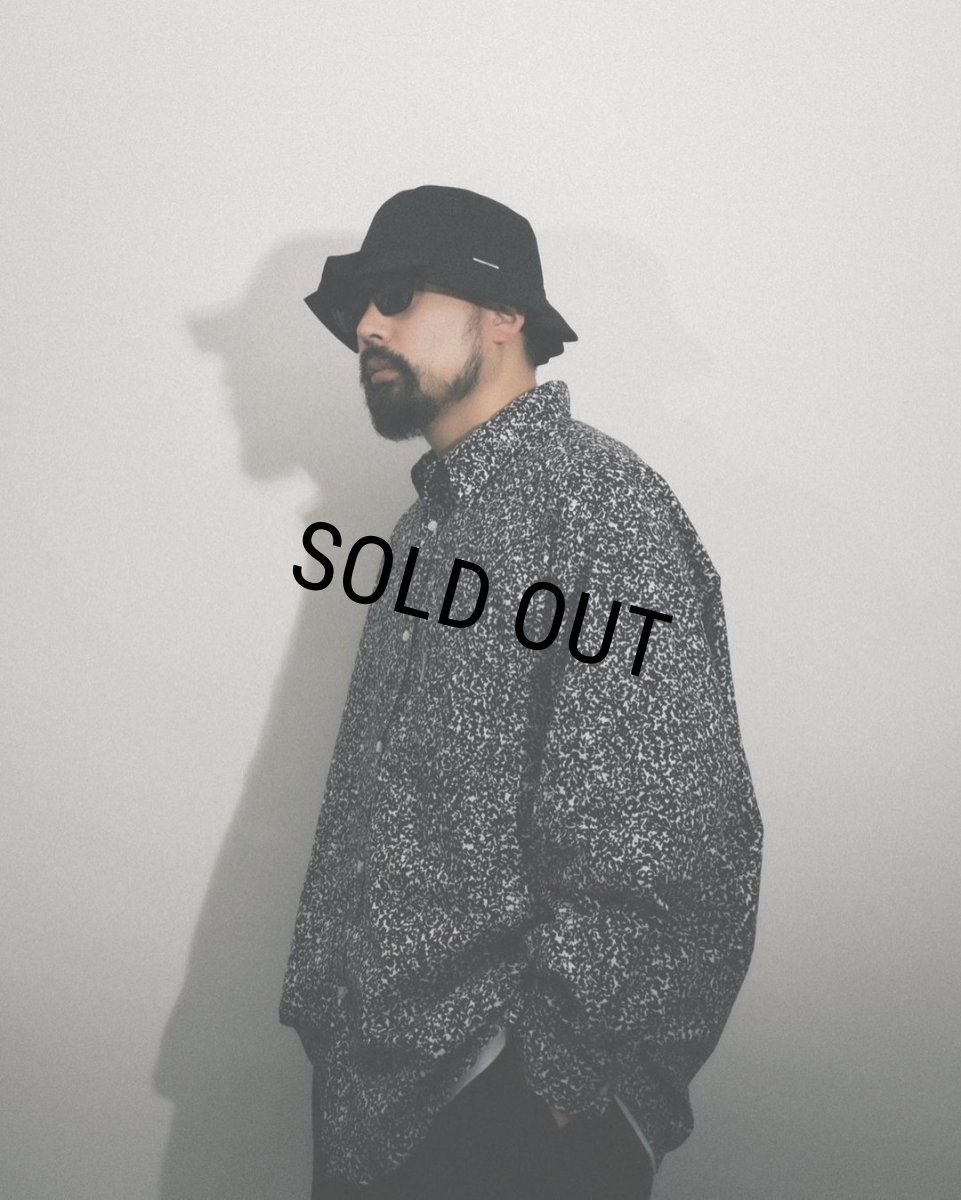 画像4: COOTIE PRODUCTIONS/Allover Printed Broad L/S Shirt（Black）［総柄ブロードシャツ-24春夏］ (4)