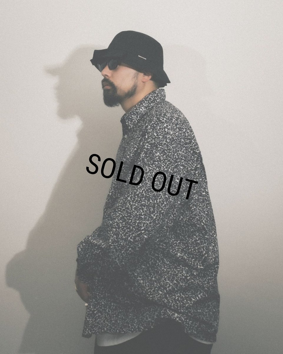 画像5: COOTIE PRODUCTIONS/Allover Printed Broad L/S Shirt（Black）［総柄ブロードシャツ-24春夏］ (5)