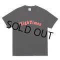 WACKO MARIA/HIGH TIMES / T-SHIRT（BLACK）［プリントT-24春夏］