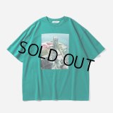 【30%OFF】TIGHTBOOTH/JENGA T-SHIRT（Green）［プリントT-24春夏］