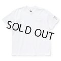 【30%OFF】RATS/PACK TEE "CREW NECK REGULAR SILHOUETTE"（WHITE）［プリントポケT-24春夏］