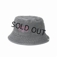 ROUGH AND RUGGED/RR × BH HAT（BLACK）［バケットハット-24春夏］