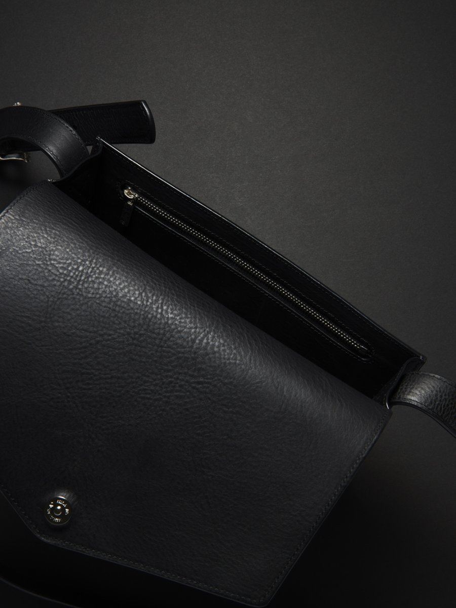 画像6: ANTIDOTE BUYERS CLUB/Leather Wearable Bag（Black） (6)