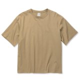 CALEE/EMBROIDERY DROP SHOULDER S/S TEE（BEIGE）［ドロップショルダー刺繍T-24春夏］