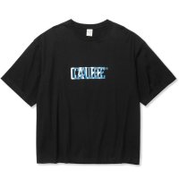 CALEE/DROP SHOULDER CALEE BLUR LOGO TEE（BLACK）［ドロップショルダープリントT-24春夏］