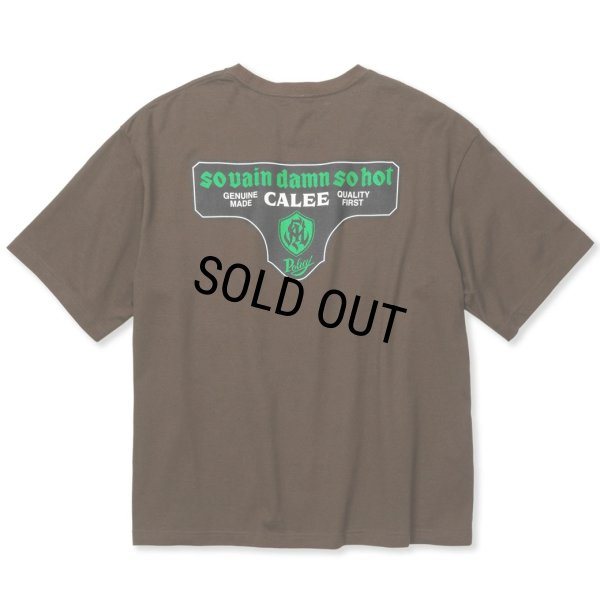 画像1: 【40%OFF】CALEE/DROP SHOULDER S.V.D.S.H LOGO TEE ＜NATURALLY PAINT DESIGN＞（BROWN）［ドロップショルダープリントT-24春夏］