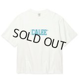 【30%OFF】CALEE/DROP SHOULDER CALEE BLUR LOGO TEE（WHITE）［ドロップショルダープリントT-24春夏］
