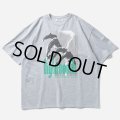 TIGHTBOOTH/HAND T-SHIRT（Heather Gray） 【20%OFF】［プリントT-24春夏］
