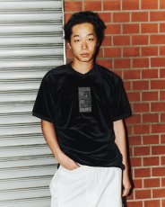 画像3: BlackEyePatch/HWC LABEL EMBROIDERED VELOUR V NECK S/S SHIRT（BLACK） (3)