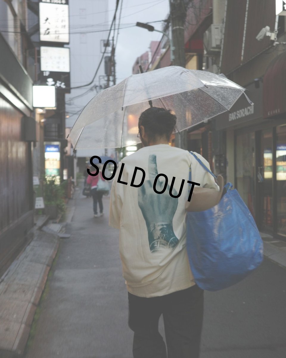 画像3: BUENA VISTA/QUE MIRAS BOBO tee（WHITE）［プリントT-24春夏］ (3)