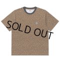 BlackEyePatch/OG LABEL LEOPARD PATTERNED TEE（MULTI）
