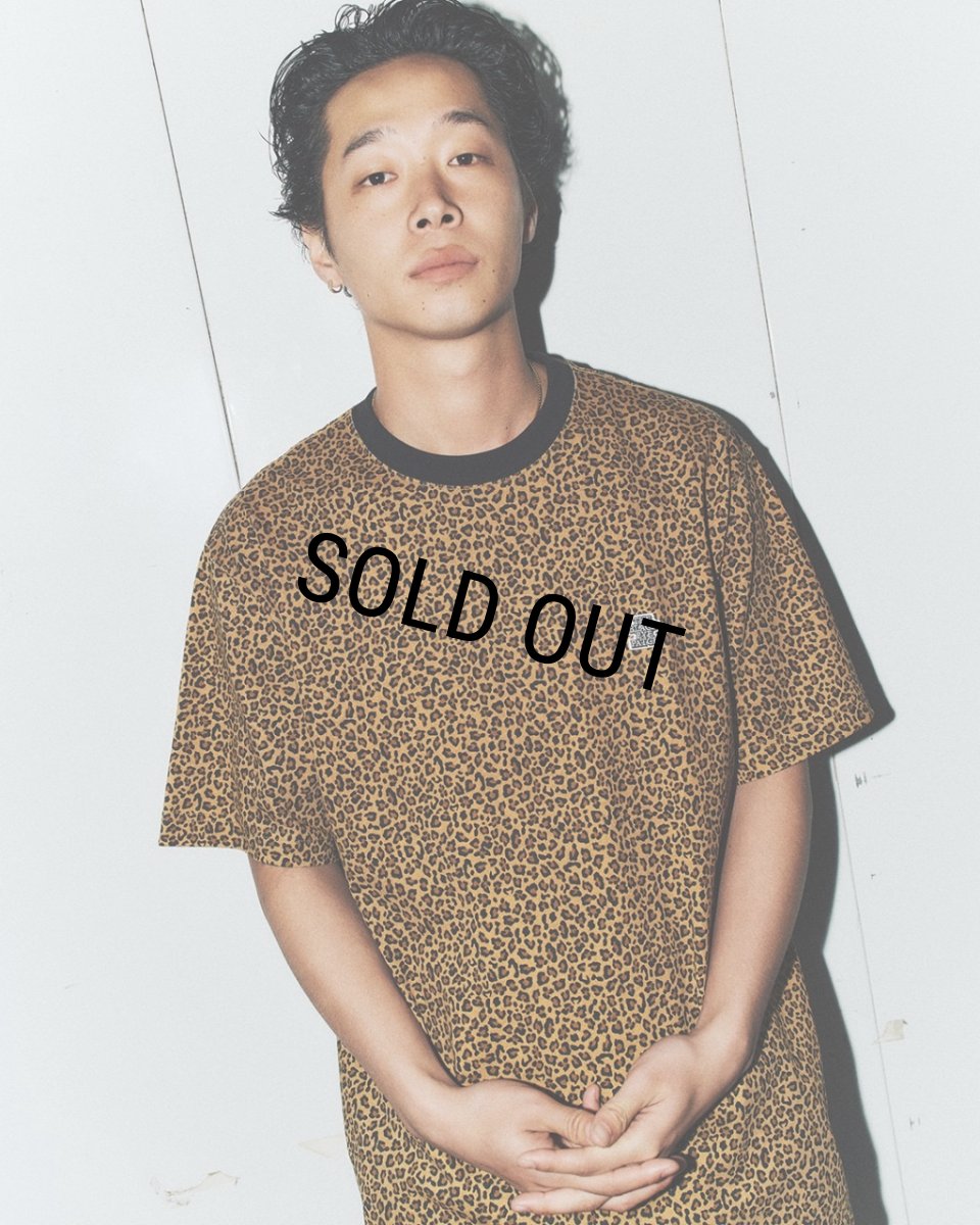 画像3: BlackEyePatch/OG LABEL LEOPARD PATTERNED TEE(MULTI) (3)