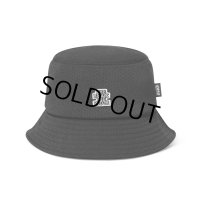 BlackEyePatch/SMALL OG LABEL MESH BUCKET HAT（BLACK）