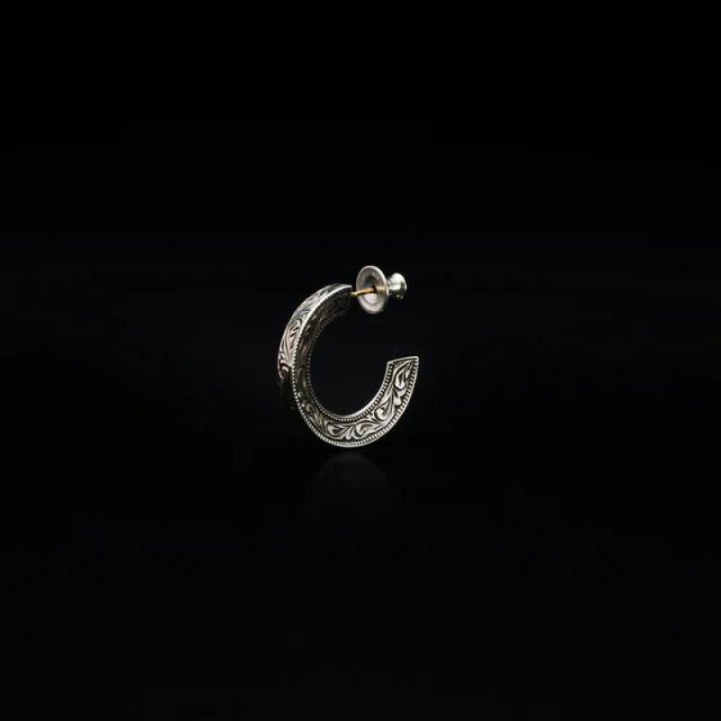 画像1: ANTIDOTE BUYERS CLUB/Engraved Triangle Earring（Silver）