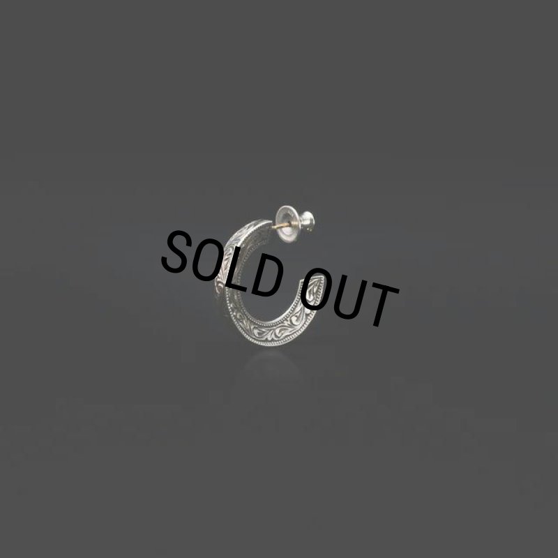 ANTIDOTE BUYERS CLUB/Engraved Triangle Earring（Silver） - JONAS