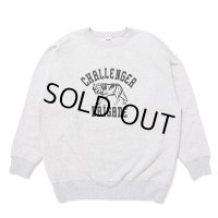 CHALLENGER/WOLF COLLEGE C/N SWEAT（GRAY）［クルーネックスウェット-24秋冬］