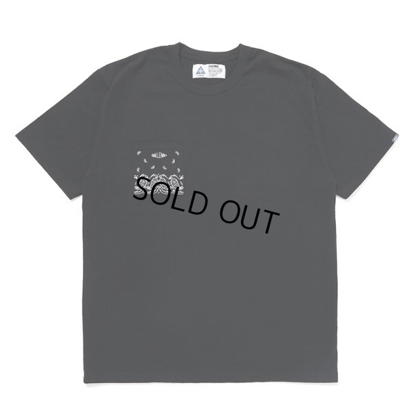 画像1: CHALLENGER/BANDANA POCKET TEE（BLACK）［刺繍ポケT-24秋冬］