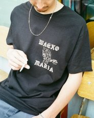 画像2: WACKO MARIA/56 TATTOO STUDIO / T-SHIRT（BLACK）［プリントT-24春夏］ (2)