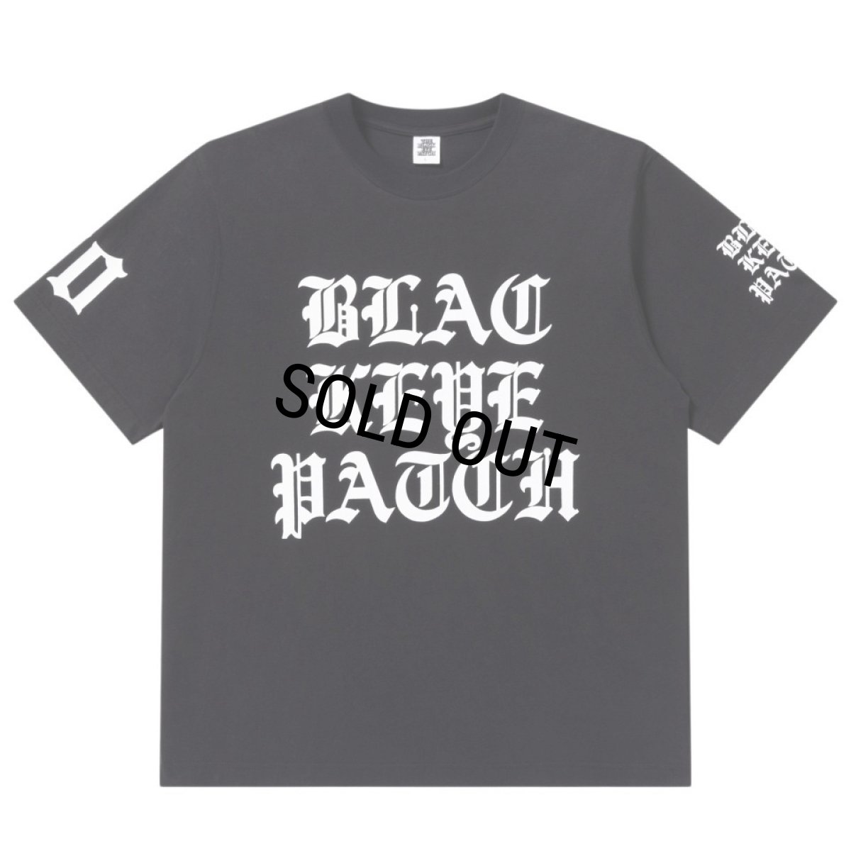 画像1: BlackEyePatch/HEAVY BLACKLETTERS TEE（BLACK） (1)