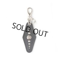 CALEE/SILVER STAR CONCHO LEATHER KEY RING ＜TYPE A＞（BLACK）［レザーキーリング-24春夏］