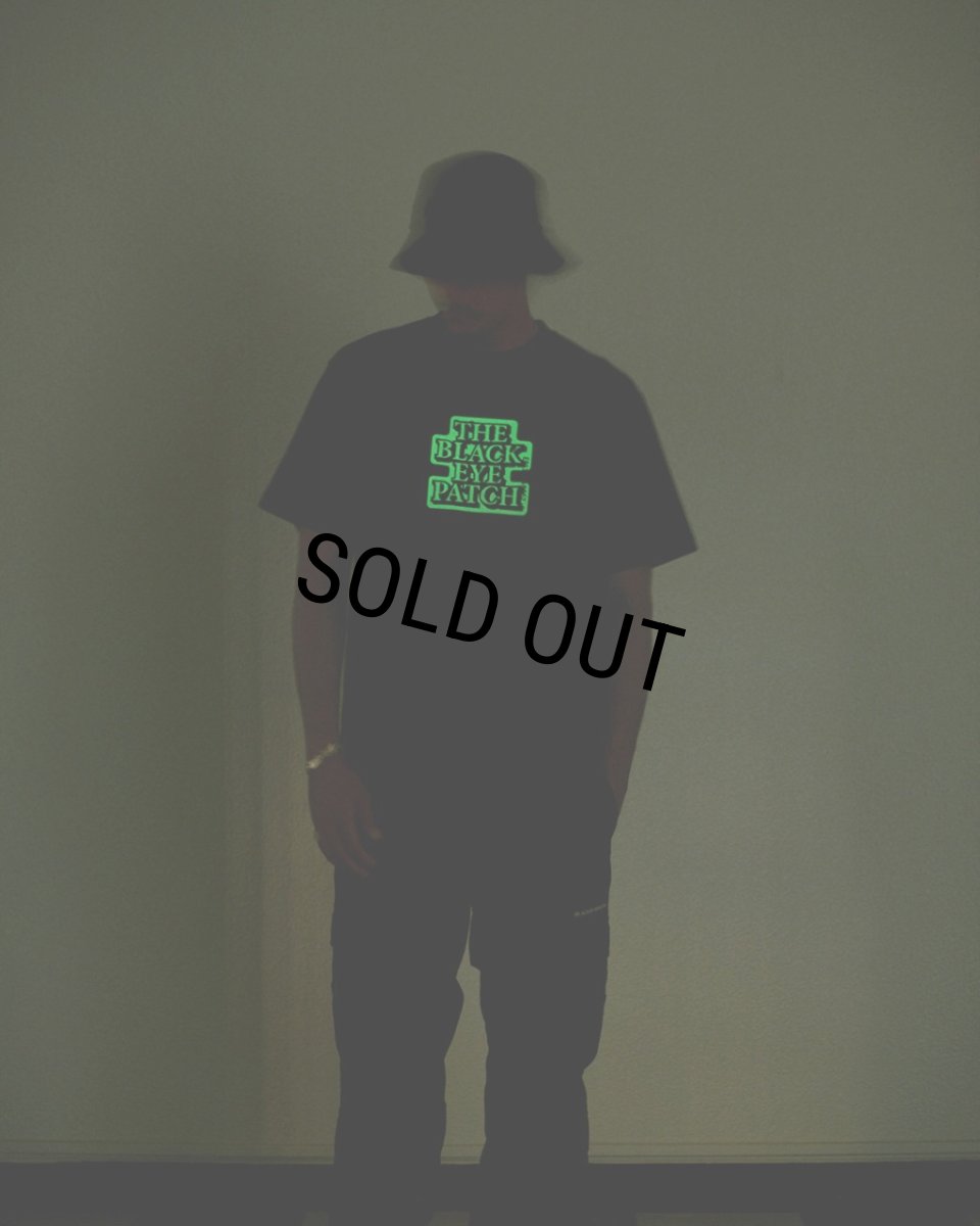 画像2: BlackEyePatch/GLOW IN THE DARK OG LABEL TEE(BLACK) (2)