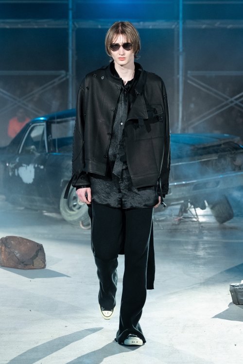 他の写真3: 【30%OFF】DAIRIKU/"D" Satin Scarf Tie Shirt（Black）［サテンスカーフタイシャツ-24秋冬］